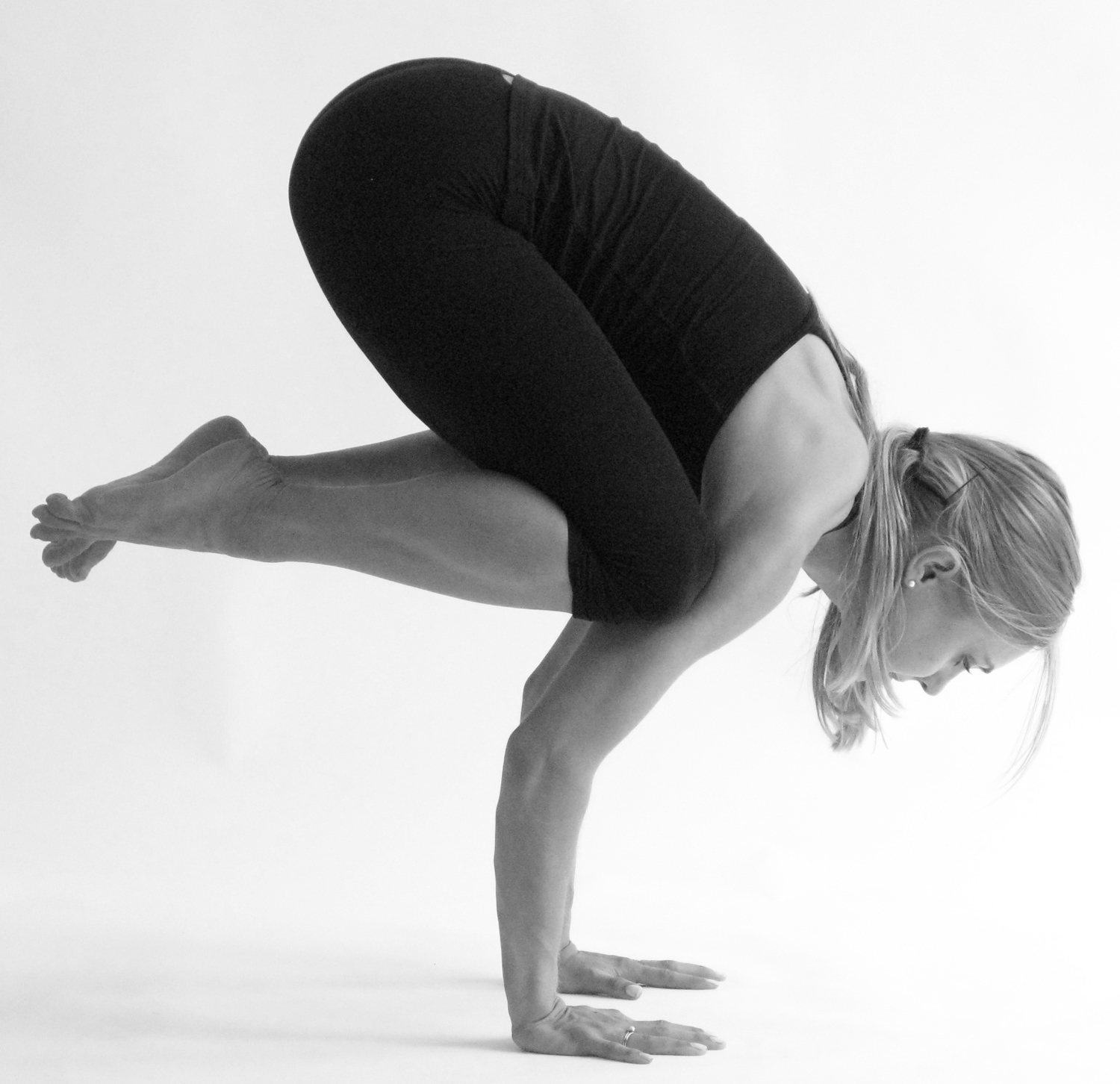 Bakasana Images / Side Crow Parsva Bakasana The Yoga ...