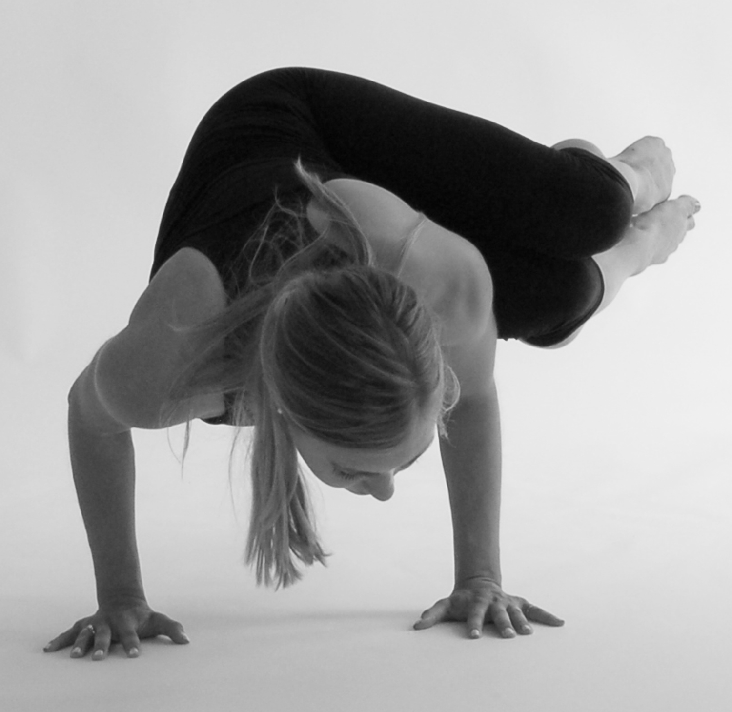 Crow Pose – Bakasana | beYogi